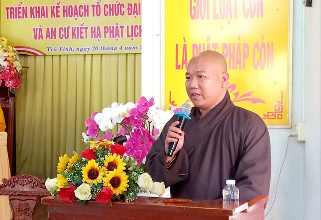 Đại đức Thích Minh Trí trình kế hoạch tổ chức Phật đản, An cư kiết hạ Đại đức Thích Minh Trí trình kế hoạch tổ chức Phật đản, An cư kiết hạ