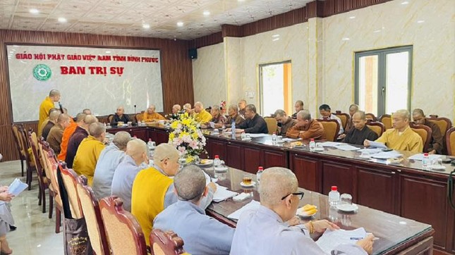 Quang cảnh buổi họp của Ban Trị sự tỉnh Bình Phước Quang cảnh buổi họp của Ban Trị sự tỉnh Bình Phước