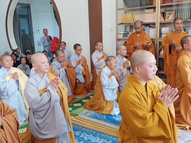 Môn đồ pháp quyến thành kính tưởng niệm Môn đồ pháp quyến thành kính tưởng niệm