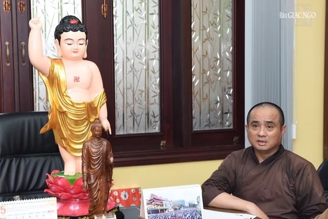 Thượng tọa Thích Tâm Hải chủ trì buổi họp của Thường trực Ban Thông tin - Truyền thông Phật giáo TP.HCM Thượng tọa Thích Tâm Hải chủ trì buổi họp của Thường trực Ban Thông tin - Truyền thông Phật giáo TP.HCM