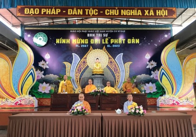 Chư tôn đức chứng minh, tham dự