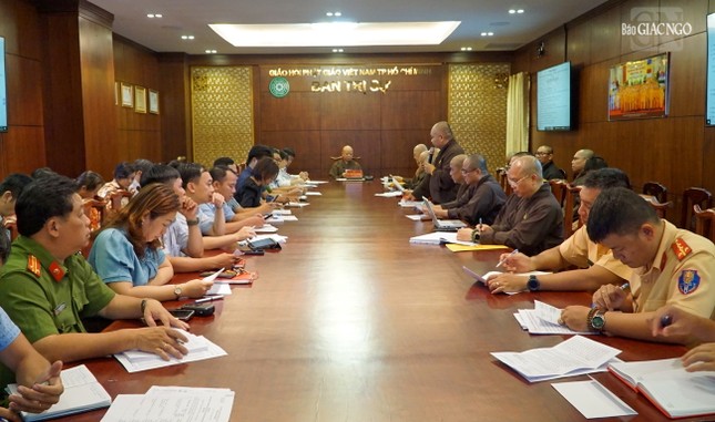 Buổi họp liên ngành giữa Ban Tổ chức Đại lễ và đại diện các cơ quan chức năng TP.HCM, Q.10 Buổi họp liên ngành giữa Ban Tổ chức Đại lễ và đại diện các cơ quan chức năng TP.HCM, Q.10