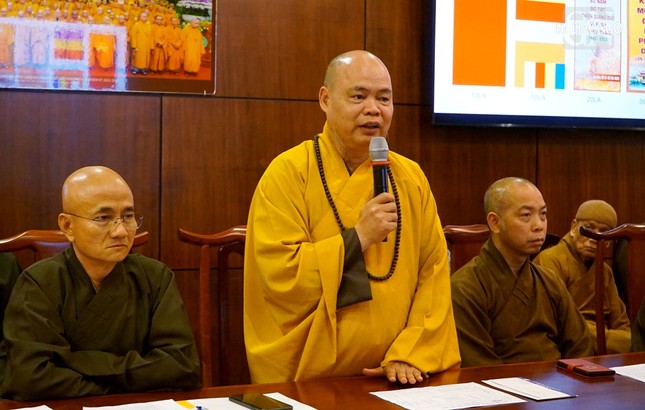 Thượng tọa Thích Thanh Phong, Phó Chủ tịch Hội đồng Trị sự, Phó Trưởng ban Trị sự, Phó ban Tổ chức phát biểu tại buổi họp Thượng tọa Thích Thanh Phong, Phó Chủ tịch Hội đồng Trị sự, Phó Trưởng ban Trị sự, Phó ban Tổ chức phát biểu tại buổi họp