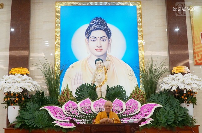 Hòa thượng Thích Nhật Hỷ thuyết giảng mở đầu tuần lễ thuyết giảng kính mừng Phật đản Hòa thượng Thích Nhật Hỷ thuyết giảng mở đầu tuần lễ thuyết giảng kính mừng Phật đản