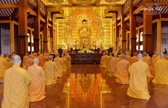Quang cảnh lễ tác pháp An cư kiết hạ của chư Tăng TP.HCM, mở đầu mùa An cư Phật lịch 2567