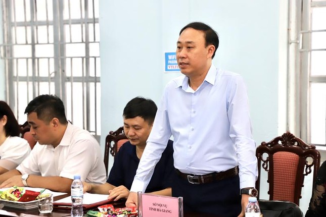 Ông Nguyễn Cao Cường, Giám đốc Sở Nội vụ tỉnh phát biểu tại buổi gặp Ông Nguyễn Cao Cường, Giám đốc Sở Nội vụ tỉnh phát biểu tại buổi gặp