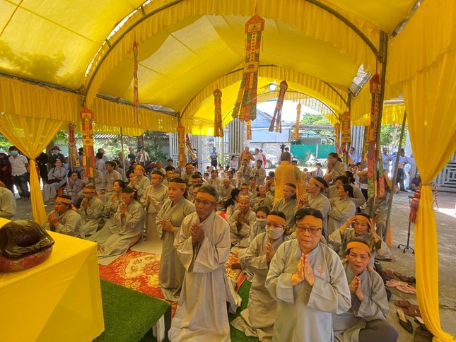 Phật tử thọ tang Phật tử thọ tang