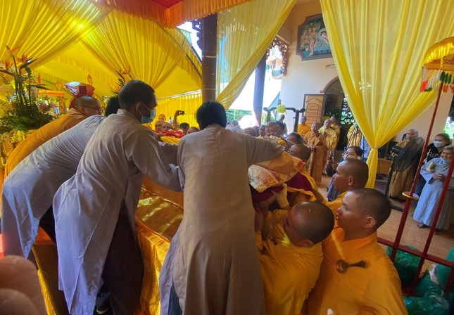 Nhập kim quan Nhập kim quan