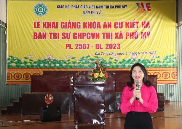 Bà Trần Thị Thu Hiền nêu sơ lượt về tiềm năng du lịch tâm linh của tỉnh Bà Trần Thị Thu Hiền nêu sơ lượt về tiềm năng du lịch tâm linh của tỉnh