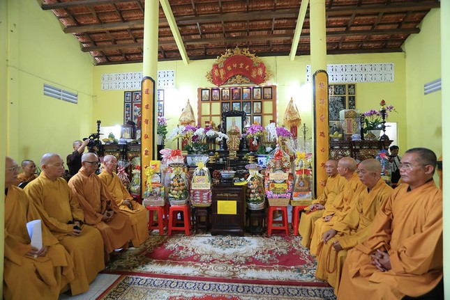 Chư tôn đức tham dự lễ tưởng niệm Đại tường Hòa thượng Thích Thiện Tâm Chư tôn đức tham dự lễ tưởng niệm Đại tường Hòa thượng Thích Thiện Tâm