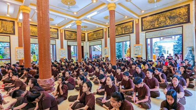 Gần 250 em trong độ tuổi từ 8 -18 tham gia khóa tu mùa hè Gần 250 em trong độ tuổi từ 8 -18 tham gia khóa tu mùa hè