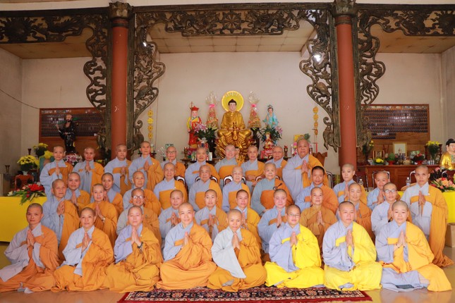 Chụp ảnh lưu niệm