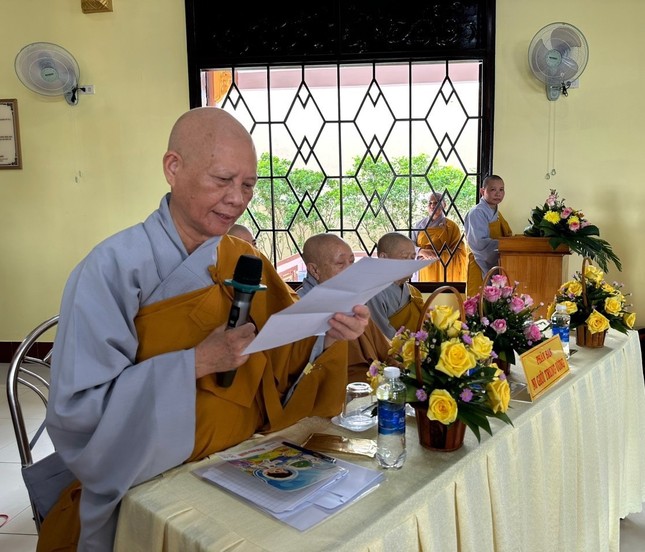 Ni trưởng Thích Như Minh đọc bức tâm thư của Ni trưởng Thích nữ Tịnh Nguyện gởi đến chư Ni cả nước trong mùa An cư kiết hạ Phật lịch 2567 Ni trưởng Thích Như Minh đọc bức tâm thư của Ni trưởng Thích nữ Tịnh Nguyện gởi đến chư Ni cả nước trong mùa An cư kiết hạ Phật lịch 2567