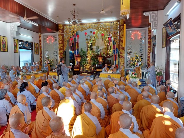 Tại trường hạ Diệu Quang Ni viện Tại trường hạ Diệu Quang Ni viện