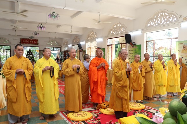 Đoàn chư tôn đức Ban Thường trực Ban Trị sự Phật giáo tỉnh thăm 5 trường hạ TX.Phú Mỹ Đoàn chư tôn đức Ban Thường trực Ban Trị sự Phật giáo tỉnh thăm 5 trường hạ TX.Phú Mỹ