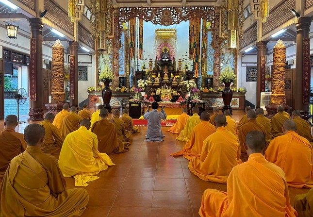 Chư tôn đức tụng kinh Địa tạng Chư tôn đức tụng kinh Địa tạng