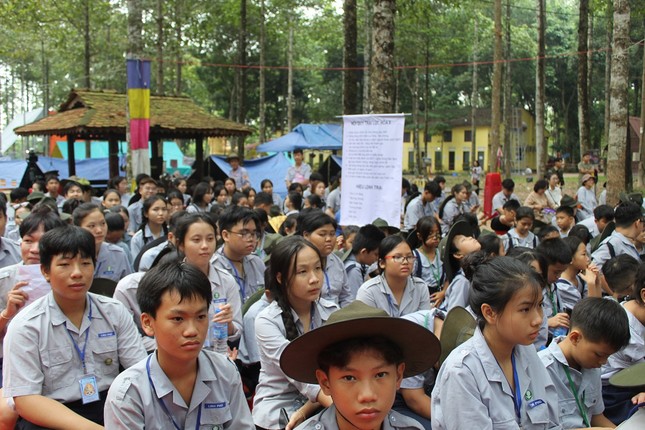 Trại sinh tham gia trại Lục Hòa X