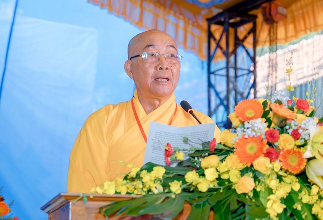 Hòa thượng Thích Minh Nhật phát biểu khai mạc