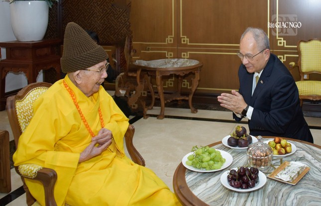 Đức Phó Pháp chủ tiếp Chủ tịch WFB