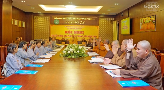 Biểu quyết các hoạt động Phật sự của Ban Giáo dục TP.HCM Biểu quyết các hoạt động Phật sự của Ban Giáo dục TP.HCM