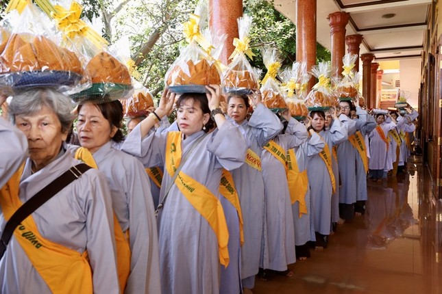 Phật tử nhiễu y Phật tử nhiễu y