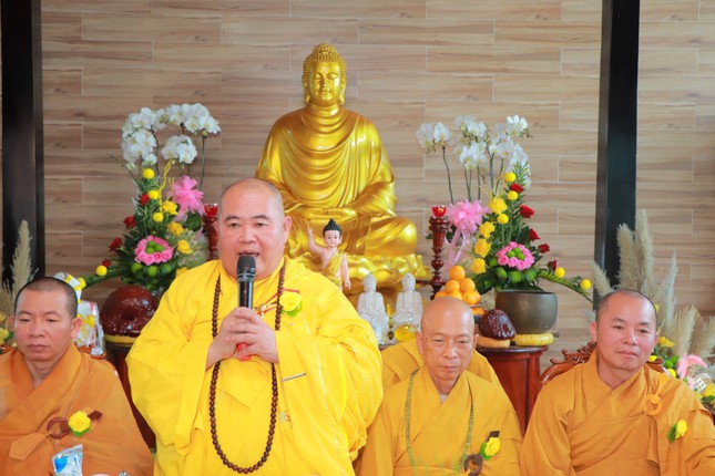 Hòa thượng Thích Tâm Minh ban đạo từ