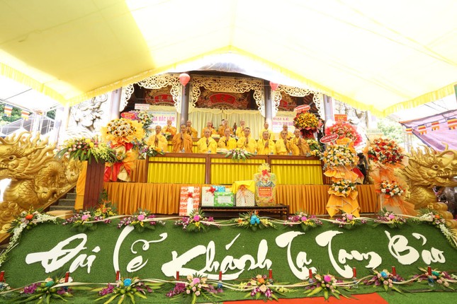 Chư tôn đức chứng minh, tham dự