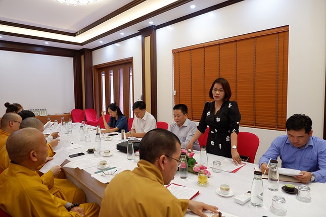 Bà Nguyễn Thị Định phát biểu tại buổi gặp và làm việc với Ban Trị sự tỉnh Lạng Sơn Bà Nguyễn Thị Định phát biểu tại buổi gặp và làm việc với Ban Trị sự tỉnh Lạng Sơn