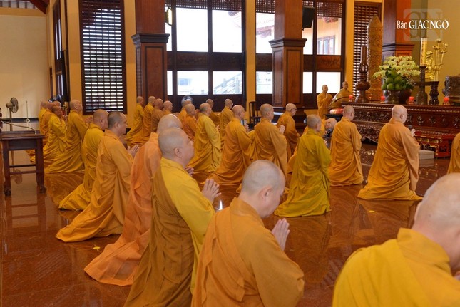 Mỗi người xuất gia đều tuân thủ tham dự theo quy định Mỗi người xuất gia đều tuân thủ tham dự theo quy định