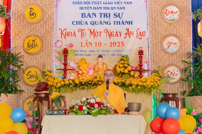 Đại đức Thích Giác Hạnh thuyết giảng về đề tài Nhân quả Đại đức Thích Giác Hạnh thuyết giảng về đề tài Nhân quả