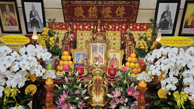 Di ảnh Trưởng lão Hòa thượng tại tổ đình Nghĩa Phương Di ảnh Trưởng lão Hòa thượng tại tổ đình Nghĩa Phương