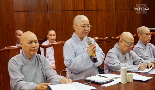 Ni trưởng Thích nữ Như Thảo thay mặt Thường trực Phân ban triển khai một số Phật sự