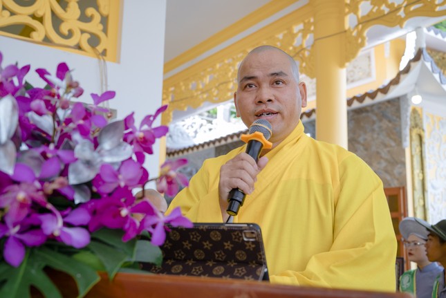 Thượng tọa Thích Thiện Thông phát biểu khai mạc Thượng tọa Thích Thiện Thông phát biểu khai mạc