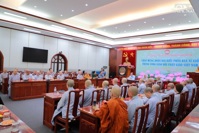 Lãnh đạo Ủy ban TƯMTTQVN tiếp chư Ni Phân ban Ni giới T.Ư