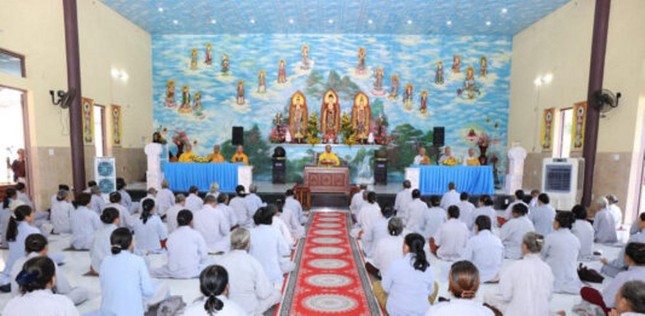 Đạo tràng tu học &quot;Một ngày an lạc&quot; tại chùa Phước Ấm