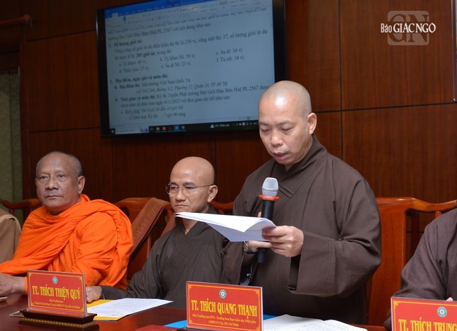 Thượng tọa Thích Quang Thạnh báo cáo công tác tổ chức và kết quả kỳ khảo hạch của giới tử