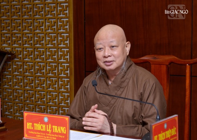 Hòa thượng Thích Lệ Trang chủ trì buổi họp Ban Thường trực