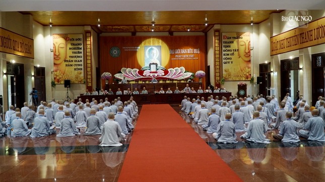 Các giới tử được thấm nhuần các quy tắc để hoàn toàn thanh tịnh, chuẩn bị tấn đàn thọ nhận giới pháp để đi trên con đường Chánh đạo Các giới tử được thấm nhuần các quy tắc để hoàn toàn thanh tịnh, chuẩn bị tấn đàn thọ nhận giới pháp để đi trên con đường Chánh đạo