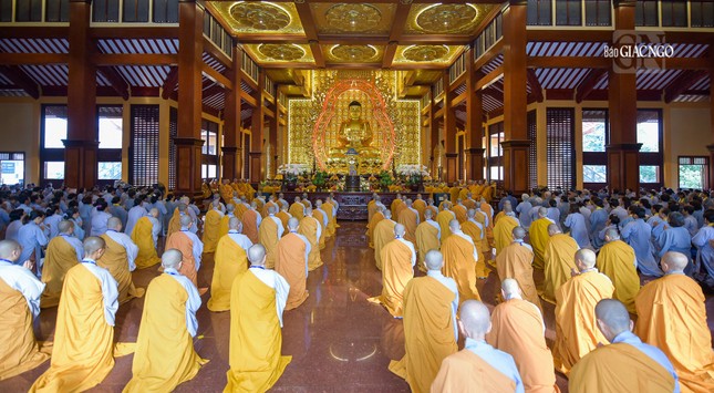 Lễ truyền giới Bồ-tát tại Việt Nam Quốc Tự