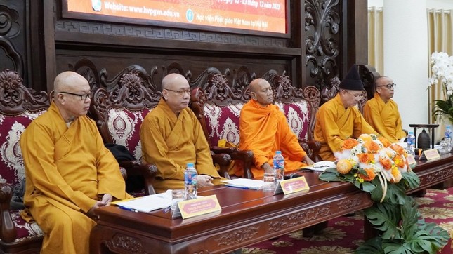 Chư tôn đức tham dự Chư tôn đức tham dự