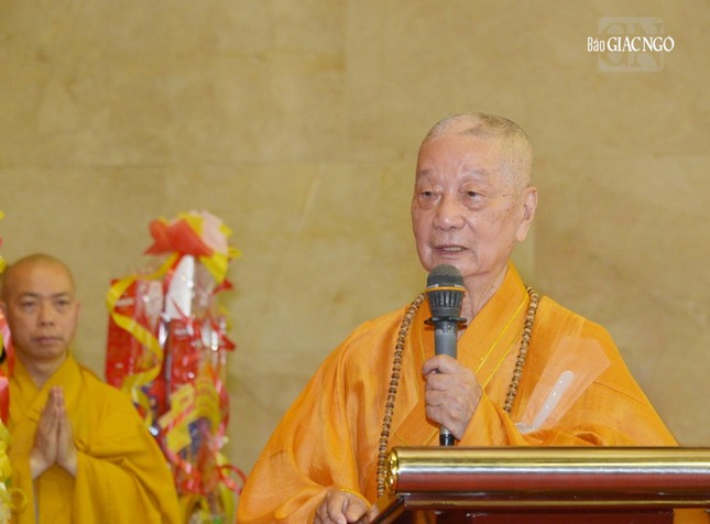 Đức Pháp chủ GHPGVN dâng lời tưởng niệm về công hạnh của Đức Phật hoàng Trần Nhân Tông