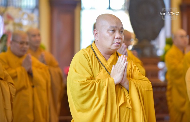 Hướng về Đức Thế Tôn