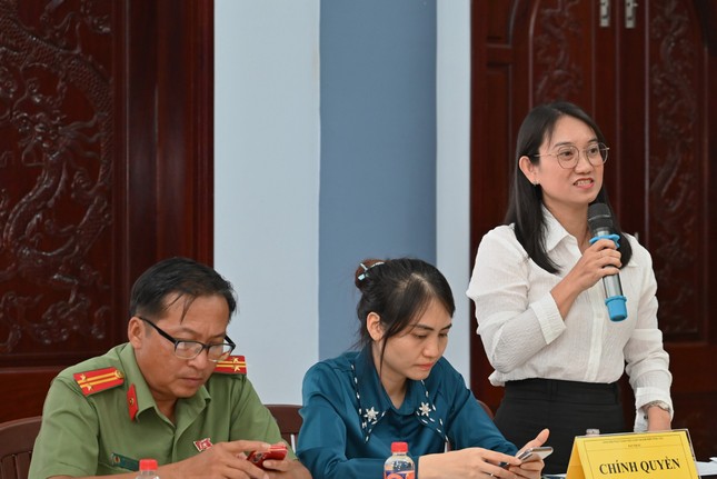 Bà Phạm Thị Mỹ Linh phát biểu tại hội nghị Bà Phạm Thị Mỹ Linh phát biểu tại hội nghị