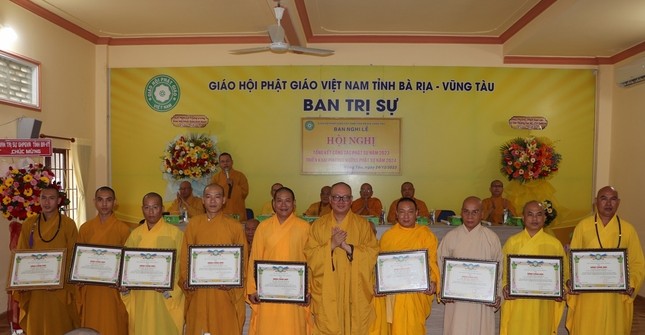 Tuyên dương những đơn vị cá nhân năm 2023