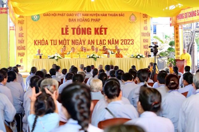 Quang cảnh hội nghị