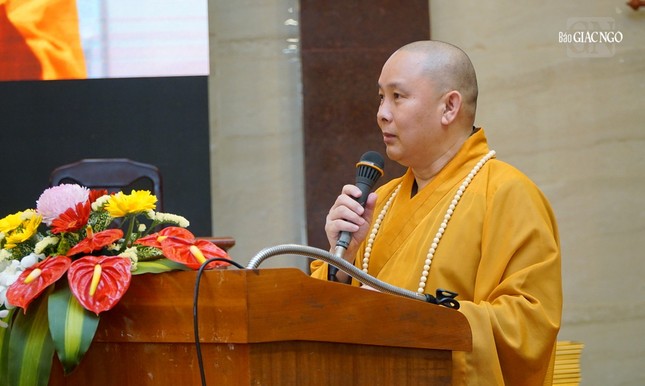 Thượng tọa Thích Giác Hiệp trình chương trình hoạt động Phật sự năm 2024 của Ban Phật giáo Quốc tế GHPGVN TP.HCM