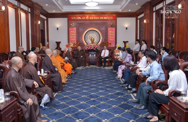 Phó Bí thư, Trưởng ban Tổ chức Thành ủy TP.HCM tiếp thân mật phái đoàn Ban Thường trực Ban Trị sự GHPGVN TP.HCM Phó Bí thư, Trưởng ban Tổ chức Thành ủy TP.HCM tiếp thân mật phái đoàn Ban Thường trực Ban Trị sự GHPGVN TP.HCM