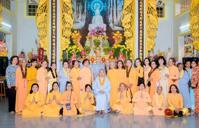 Mồng 1 Tết tại chùa Bạch Liên Mồng 1 Tết tại chùa Bạch Liên