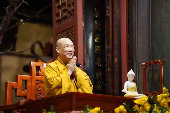 ... Với chủ đề "Trân quý cuộc sống hiện tại" ... Với chủ đề "Trân quý cuộc sống hiện tại"
