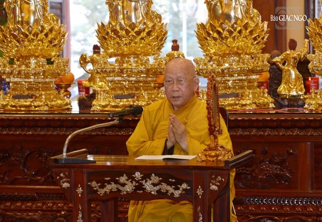 Trưởng lão Hòa thượng Thích Như Niệm đại vị thuyết giới Trưởng lão Hòa thượng Thích Như Niệm đại vị thuyết giới